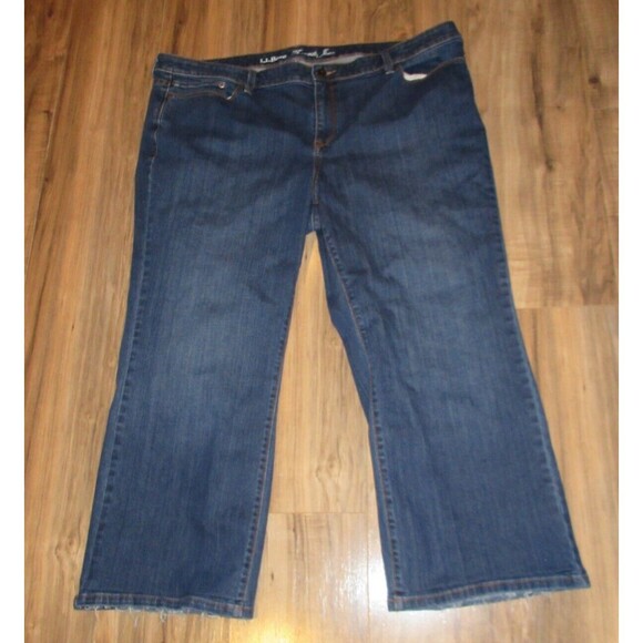 L.L.Bean Favorite Fit Straight Jean Womens 22W Blue High Rise 12 - Picture 3 of 9